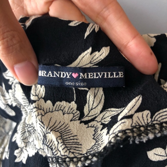 Brandy Melville Black and White Floral Short Dress - Picture 4 of 7